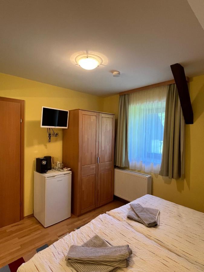 Privatzimmer Familie Pair/Schmoll Spital am Semmering Phòng bức ảnh