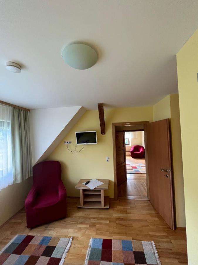 Privatzimmer Familie Pair/Schmoll Spital am Semmering Phòng bức ảnh