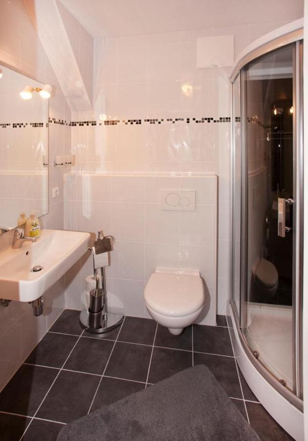 Privatzimmer Familie Pair/Schmoll Spital am Semmering Phòng bức ảnh